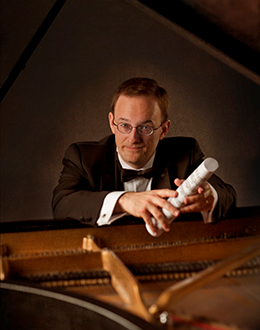 Photo of Robert Carney
